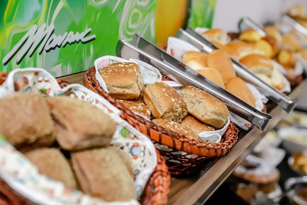 פוז דו איגואסו Hotel Trevita Foz מראה חיצוני תמונה